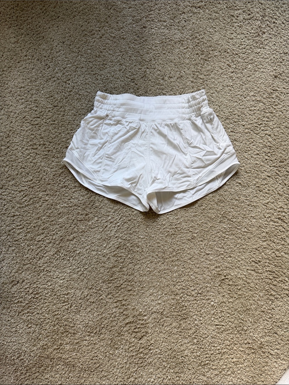 lululemon Women's White shorty hot Shorts